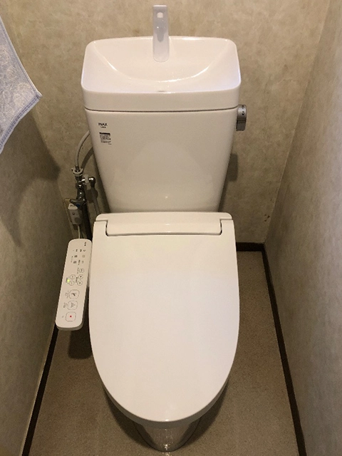 奈良県大和郡山市にてトイレ交換 リクシルアメージュ便器シャワートイレKB31